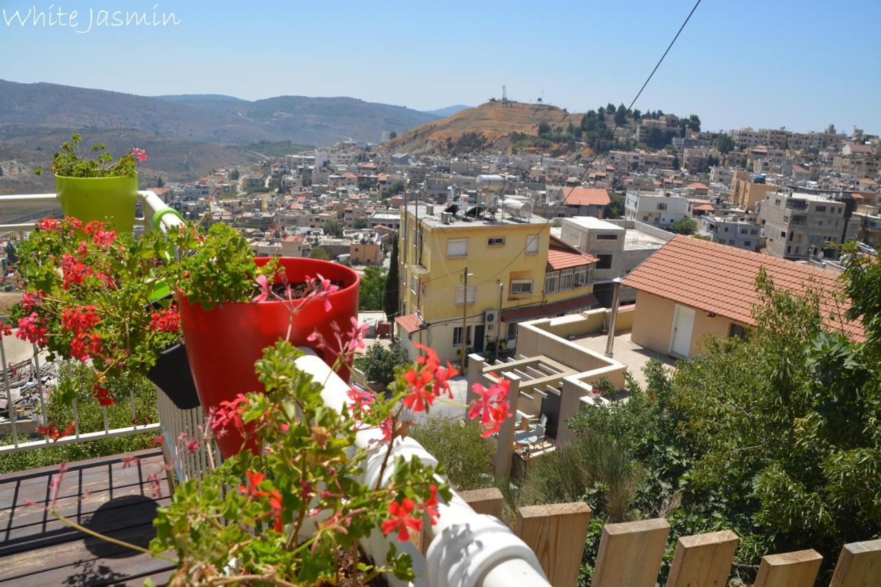 Jasmin Suites Majdal Shams Extérieur photo
